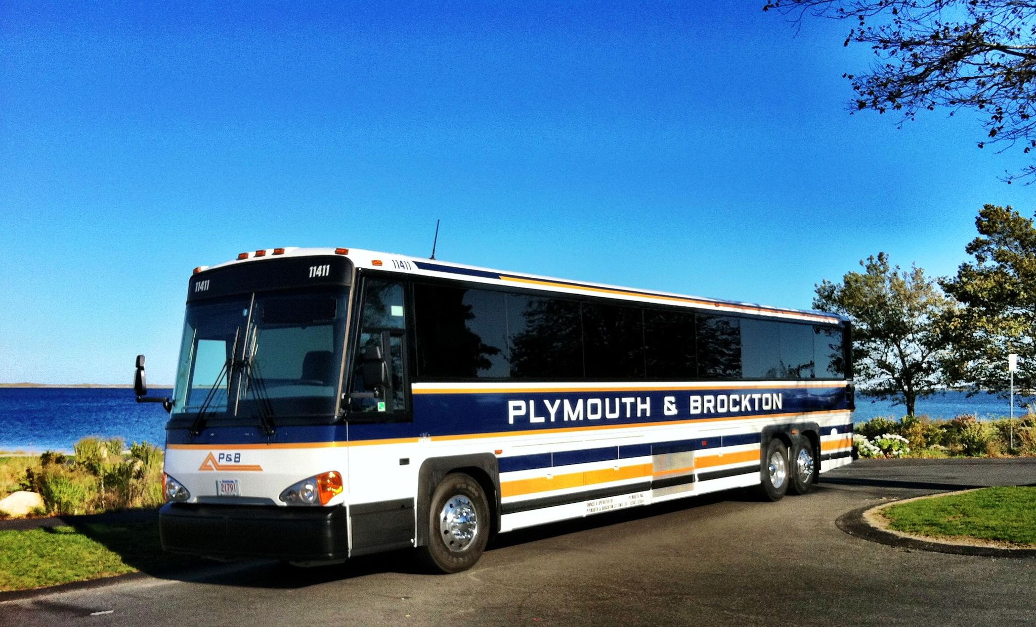plymouth-brockton-bus